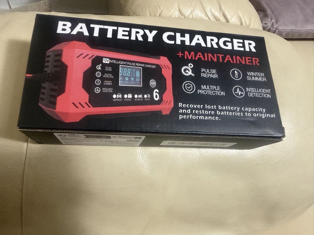 Batterien: Battery Charger 12V 6A – Neu und originalverpackt aus Regensdorf von mex5145 5