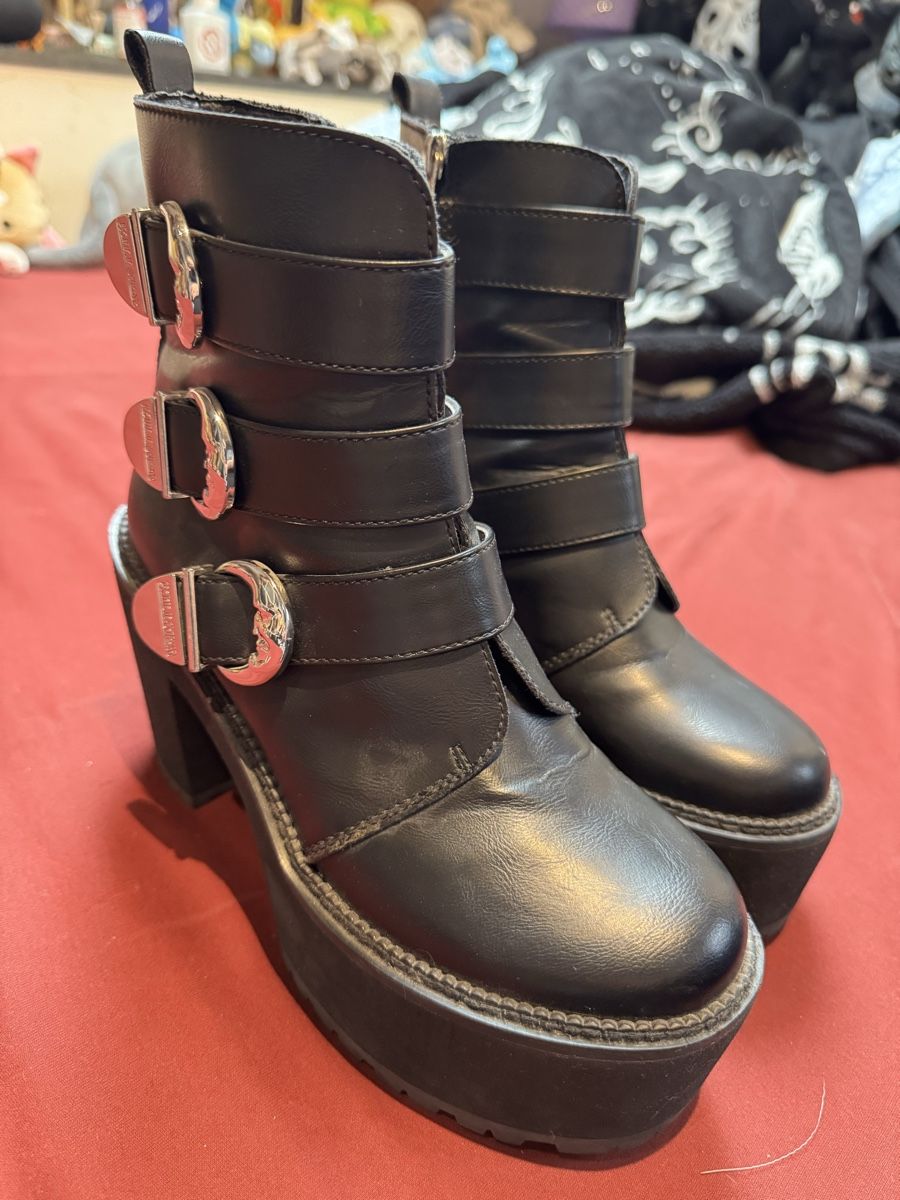 Killstar Damenschuhe: Killstar Oracle Boots Size 37, excellent condition – Gebraucht aus Wangen ZH von LilithAdriana