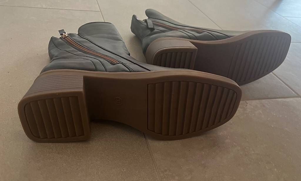 Scarpe da donna: Damen Stiefeletten Grösse 37 – Nuovo e nell'imballaggio originale da Affoltern am Albis venduto da Chipie59 2