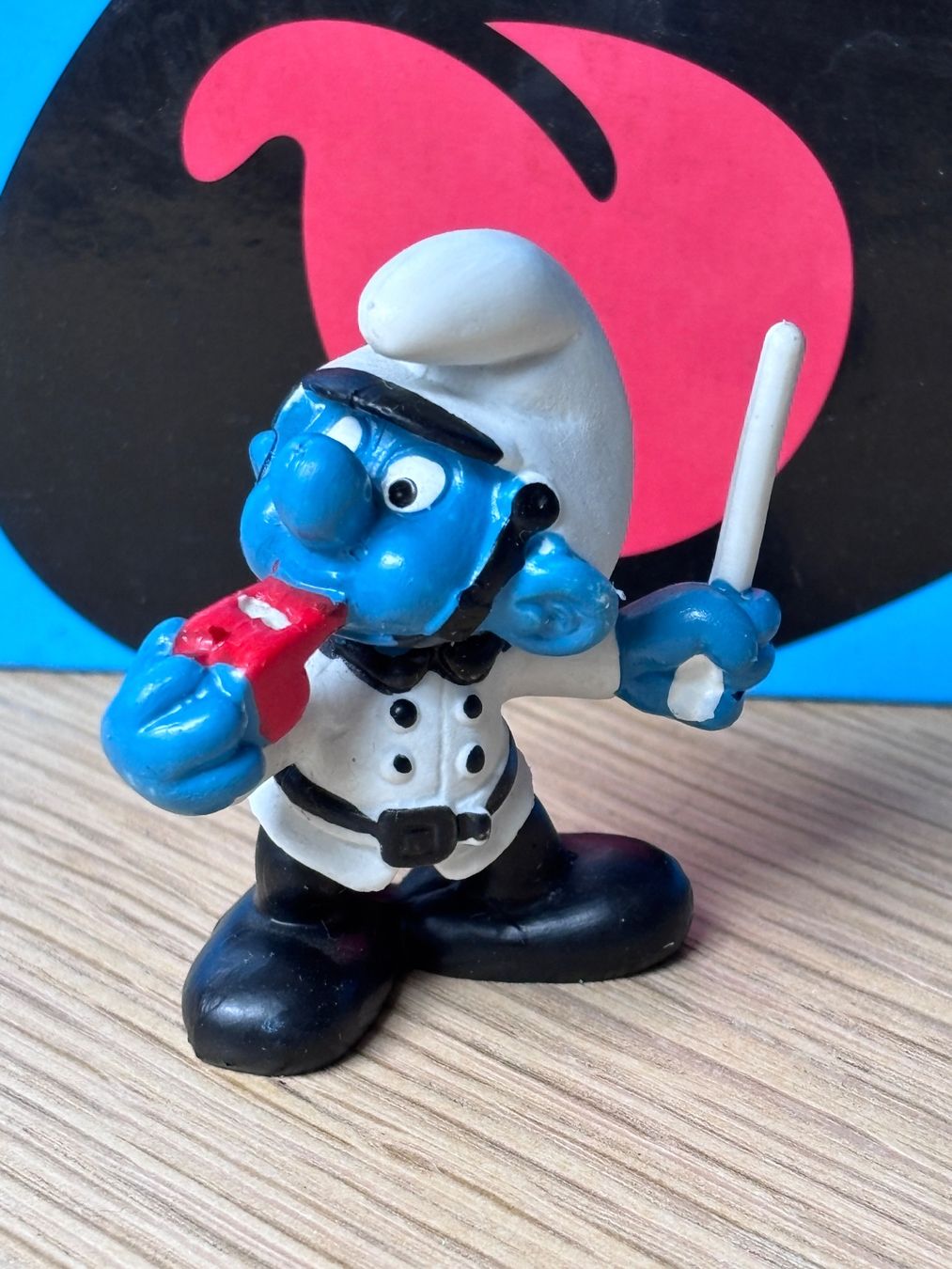 Schleich Statuette: Polizei-Schlumpf, weiss / Polizist – Usato da Lyss venduto da Duckszone