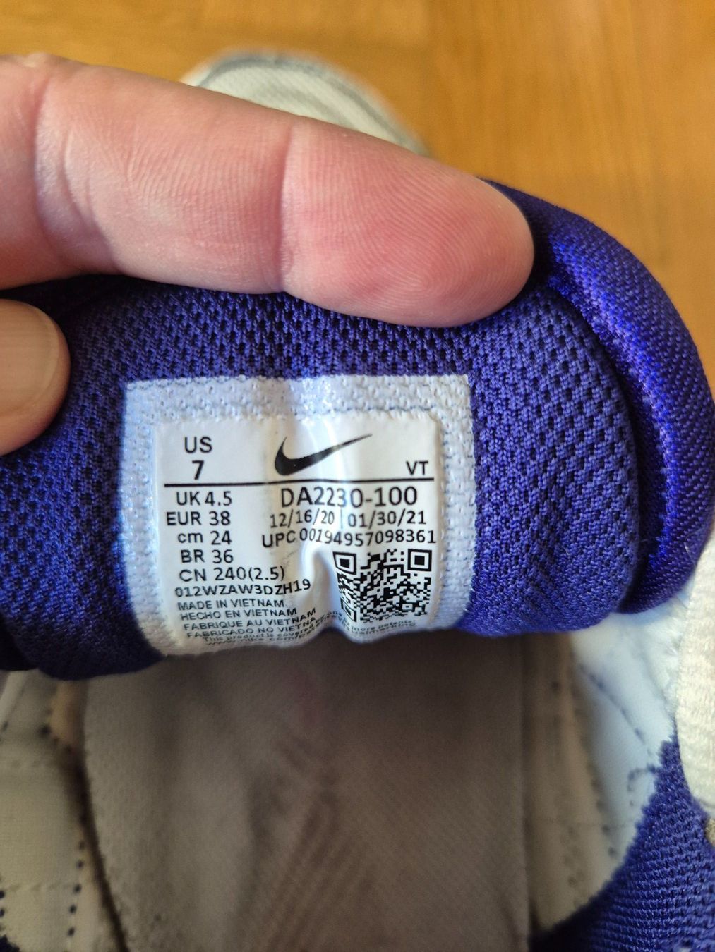 Nike Scarpe da uomo: Nike Air Max 96 II Cherry – Usato da Zürich venduto da LeSoleil121 8