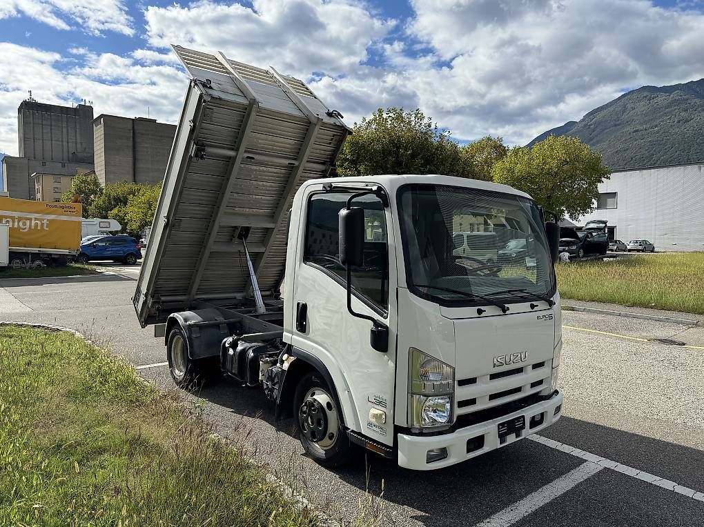 Veicoli commerciali: ISUZU  NLR 85 A – Usato da Giubiasco venduto da aut_zxs6 7