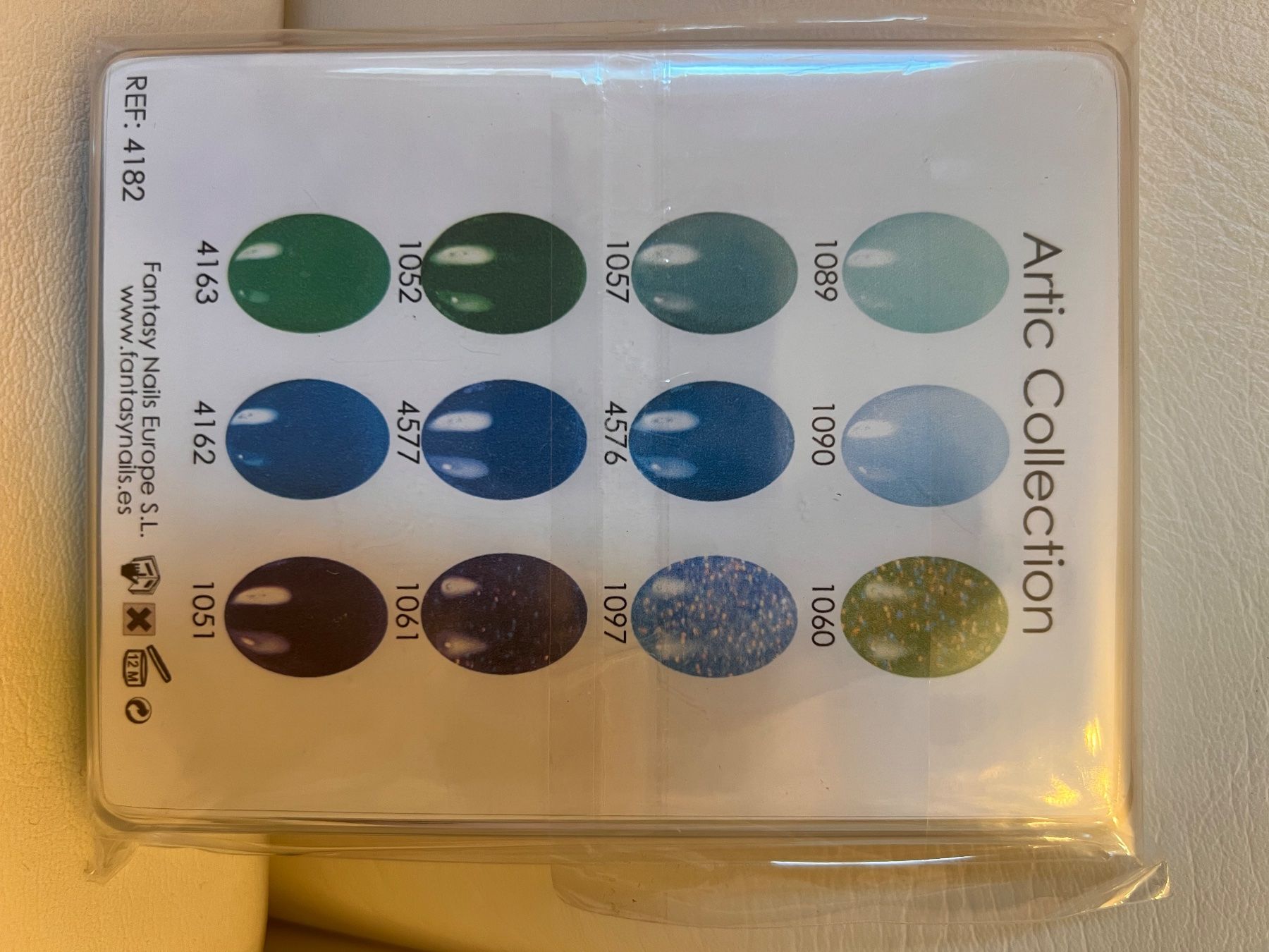 Colori: Acryl Farbpulver – Nuovo e nell'imballaggio originale da Sissach venduto da Izypizy1