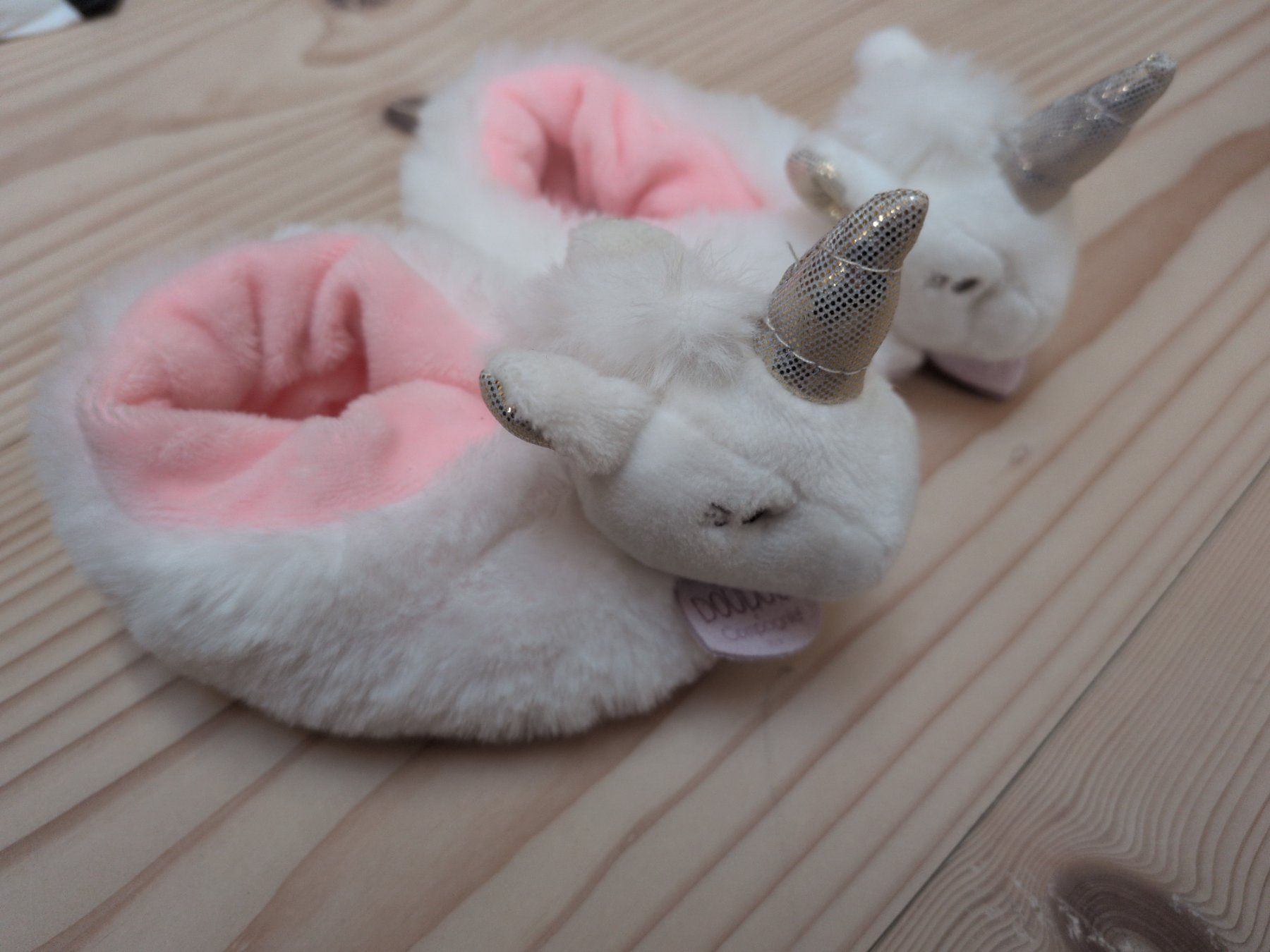 Schuhe für Jungen: Babyschühchen Einhorn – Gebraucht aus Oberhelfenschwil von Tattar