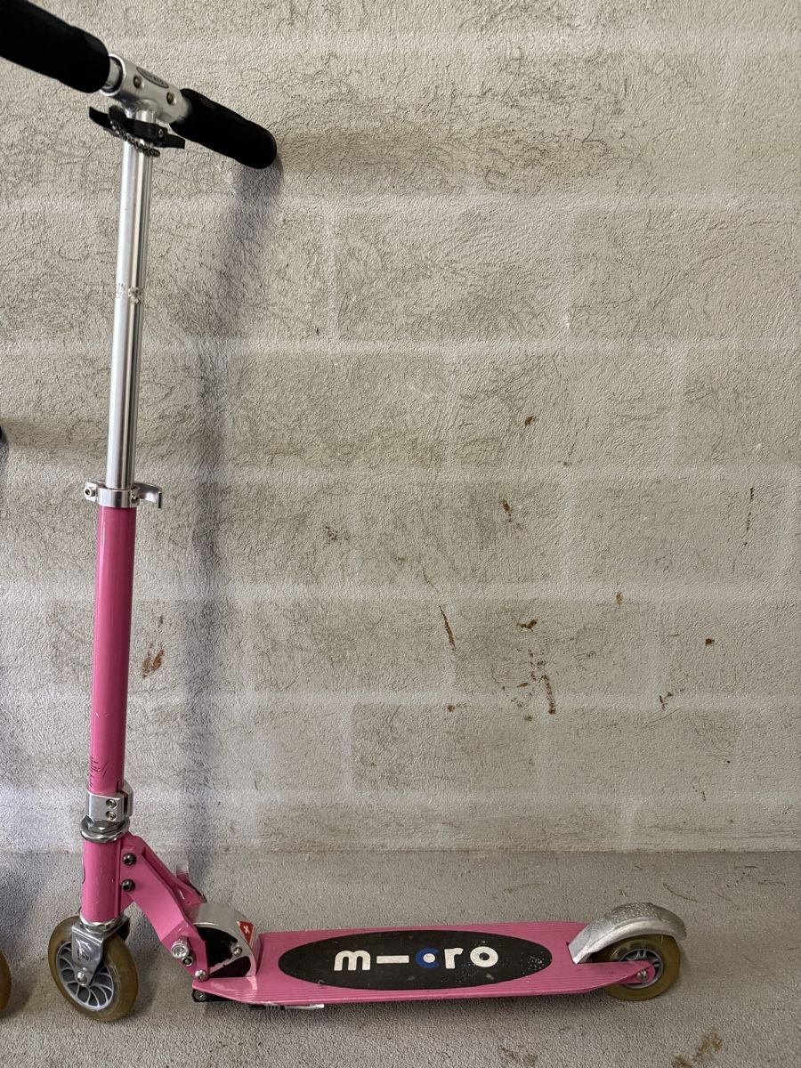 Scooter: 2 Micro Scooter Set silber und rosa gebraucht – Usato da Flüelen venduto da therealyannic 1