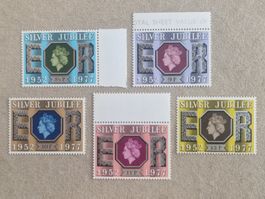 Angleterre   739 - 743  neuf**