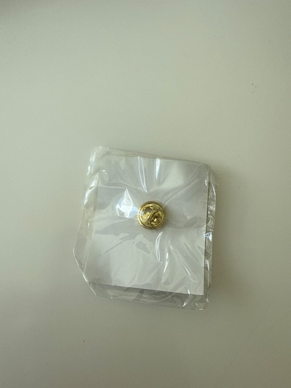 Jaguar Plaketten & Abzeichen: Jaguar Anstecknadel Neu goldfarben – Neu und originalverpackt aus Pfaffnau von Liz6264 2
