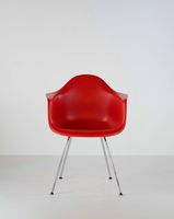 Eames Armchair DAR in Rot  Original Vitra