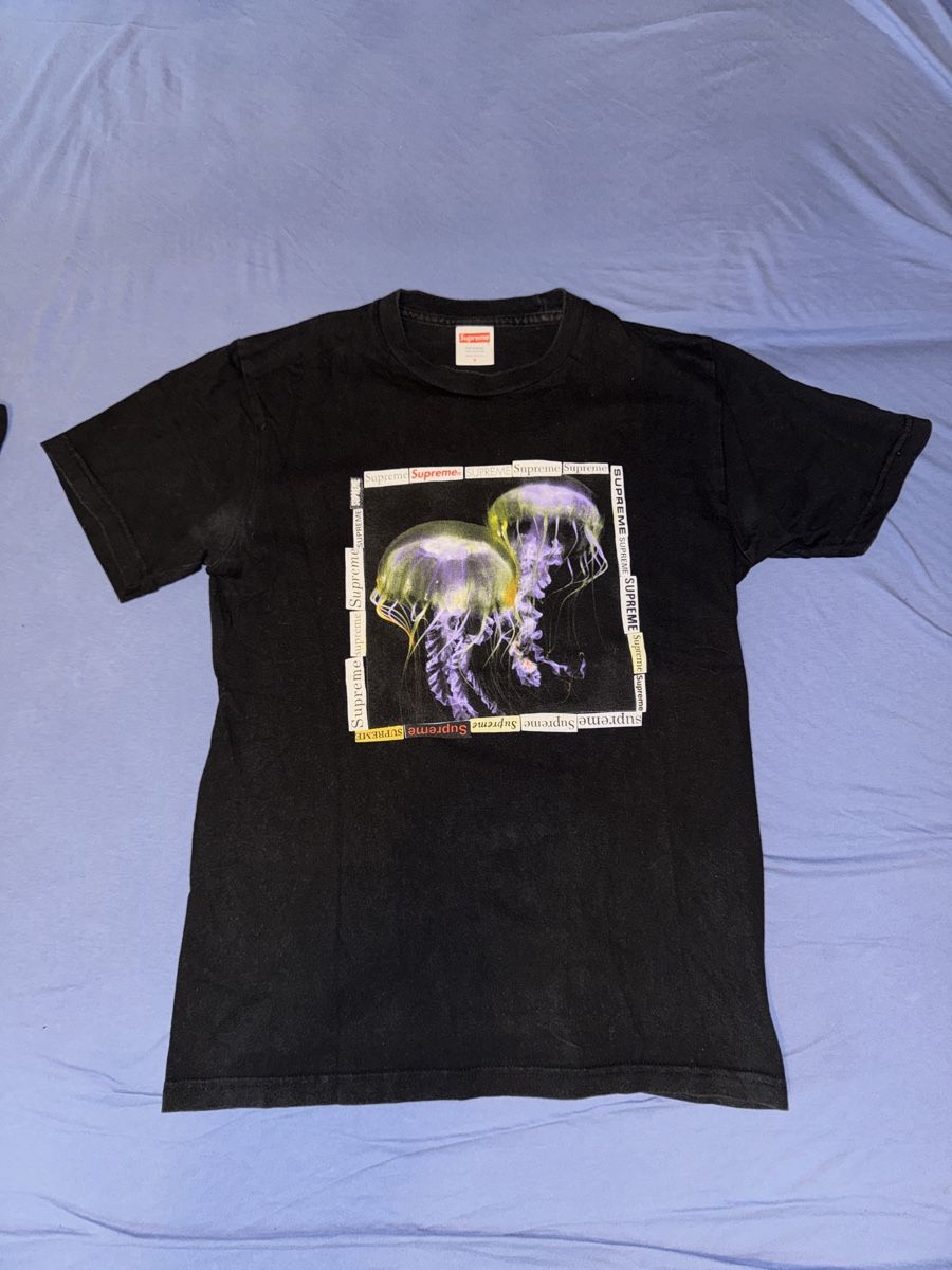 Supreme T-Shirts: Original Supreme Tee jellyfish Gr. S – Gebraucht aus Interlaken von Lukas1690