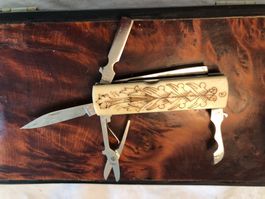 Altes Barbier-Sackmesser mit speziellen Klingen, Jg 50