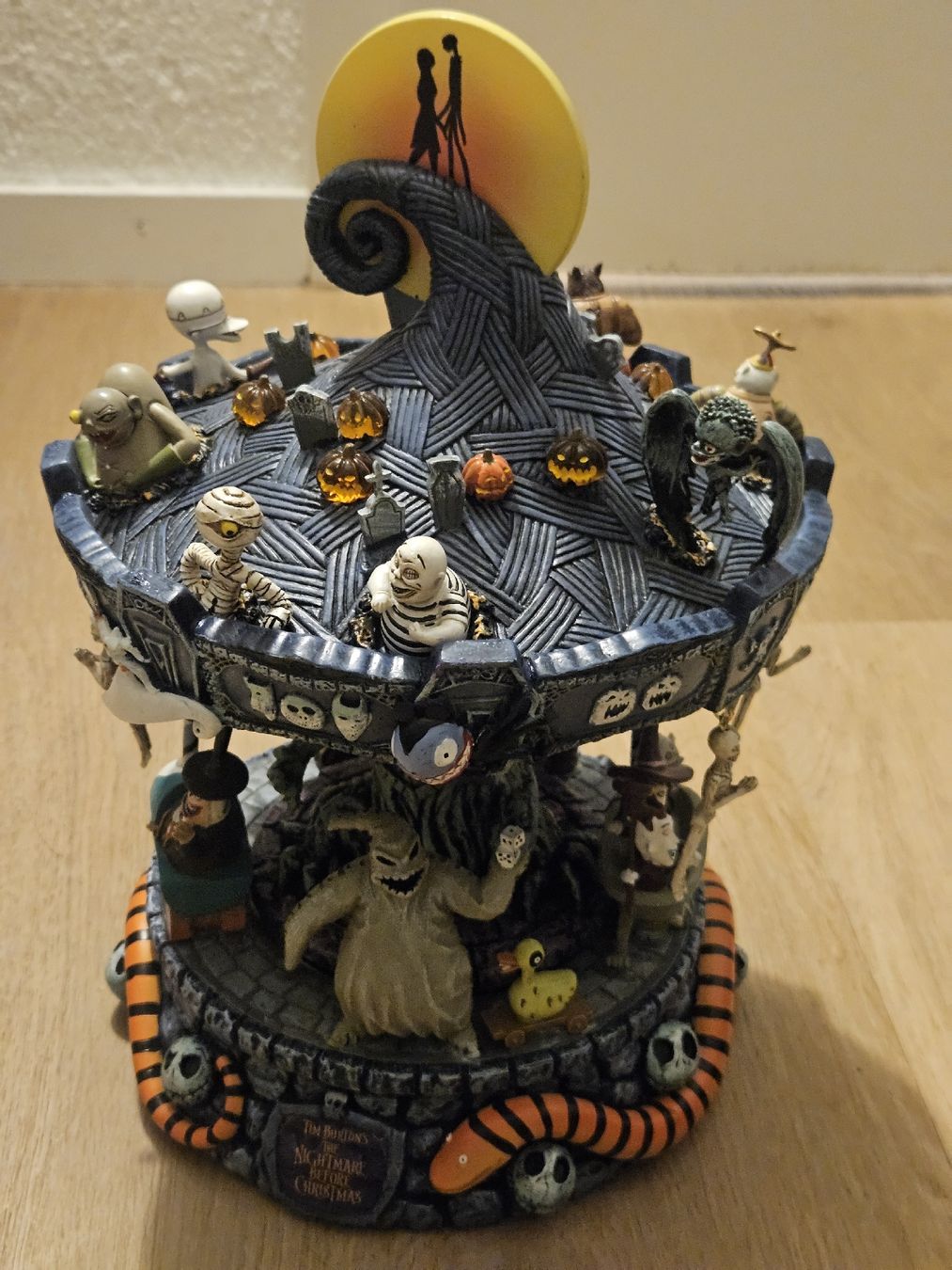 Tutte le decorazioni: Nightmare befor Christmas Karusel – Usato da Reinach AG venduto da Sylvie_97 1