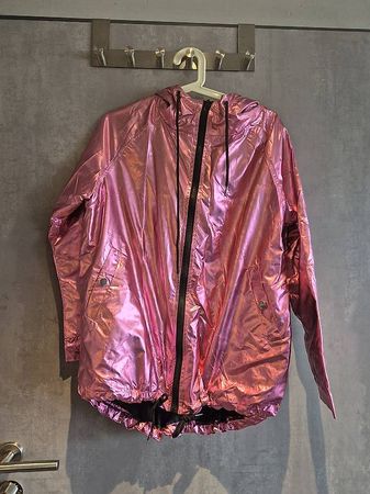 Pinkige Jacke mit Glitzer Schuhen, Kostüm PinkLady