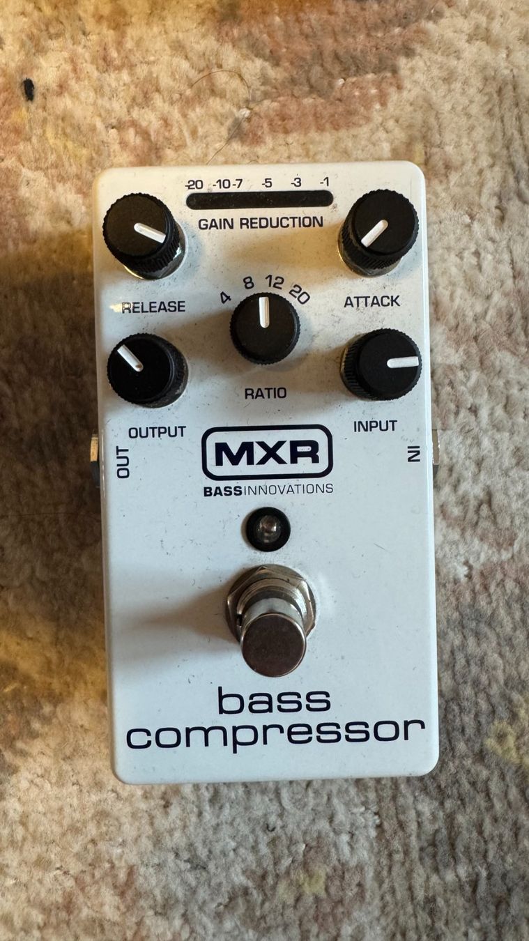 Musikinstrumente: MXR M87 Bass Compressor – Gebraucht aus Uster von FireGnome