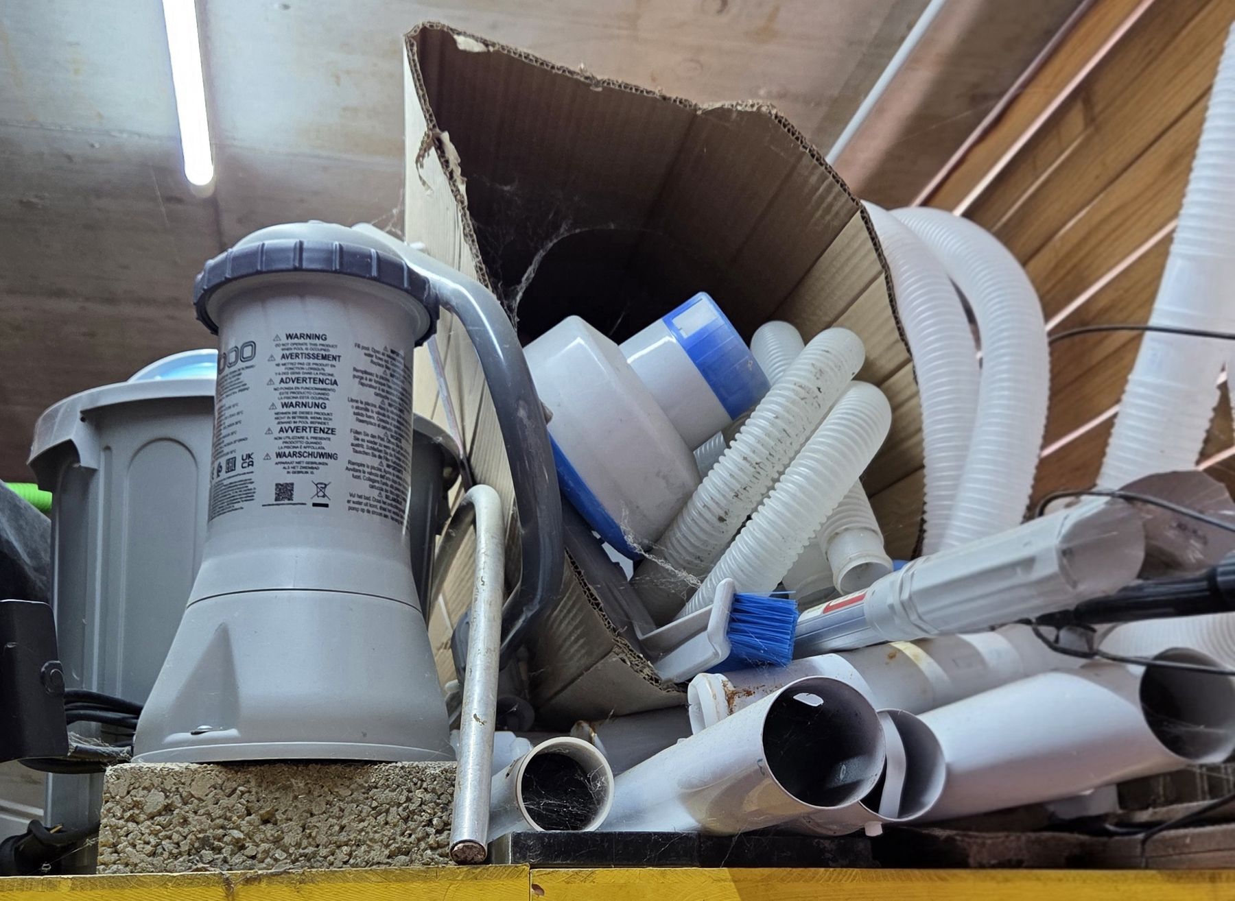 Rechteckiger Frame Pool von Intex 400x200 (Gebraucht) in Birr für CHF ...