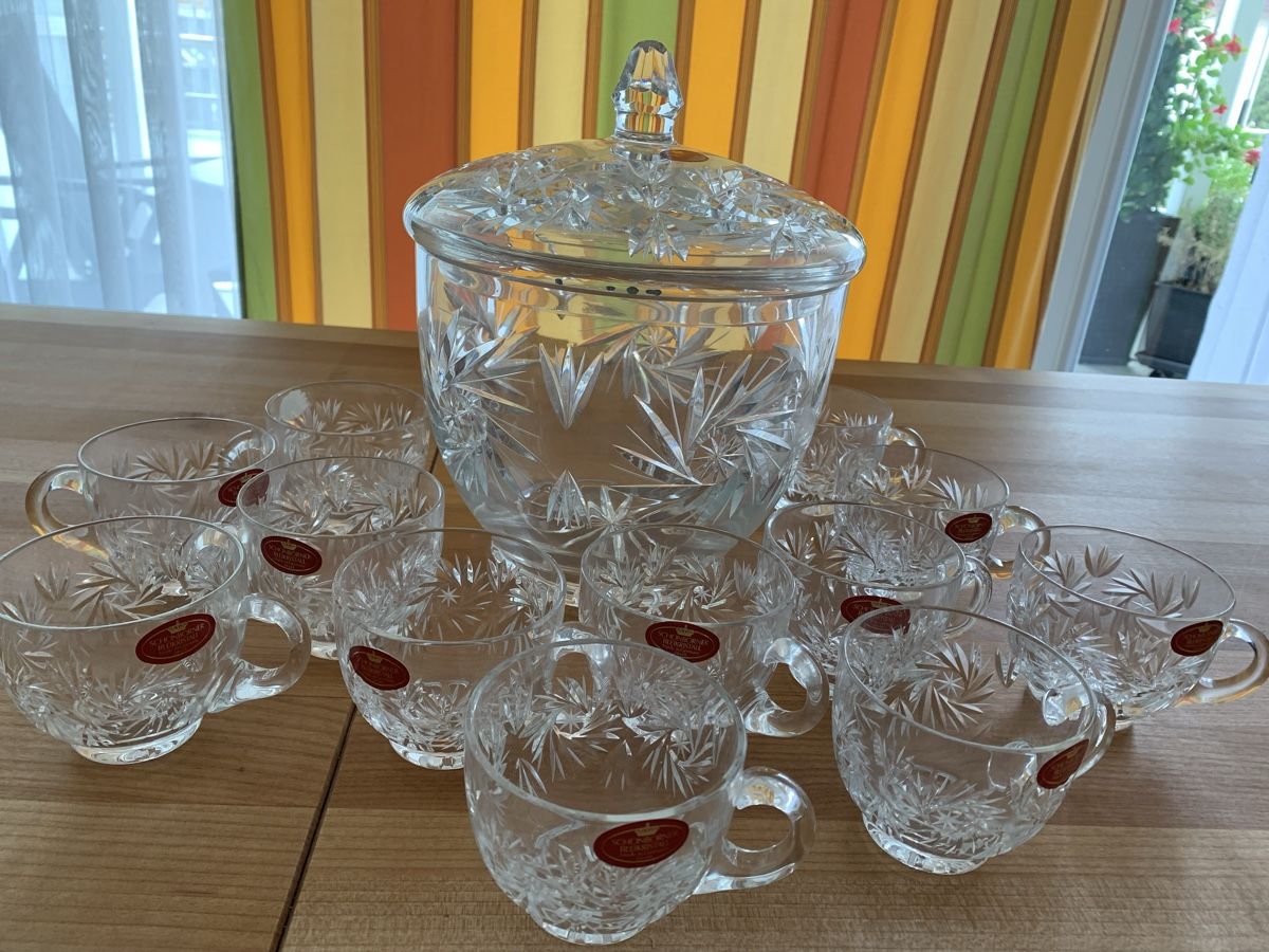 Geschirrsets: Bowle Schale mit 12 Bowletassen – Neu und originalverpackt aus Davos Dorf von piso56