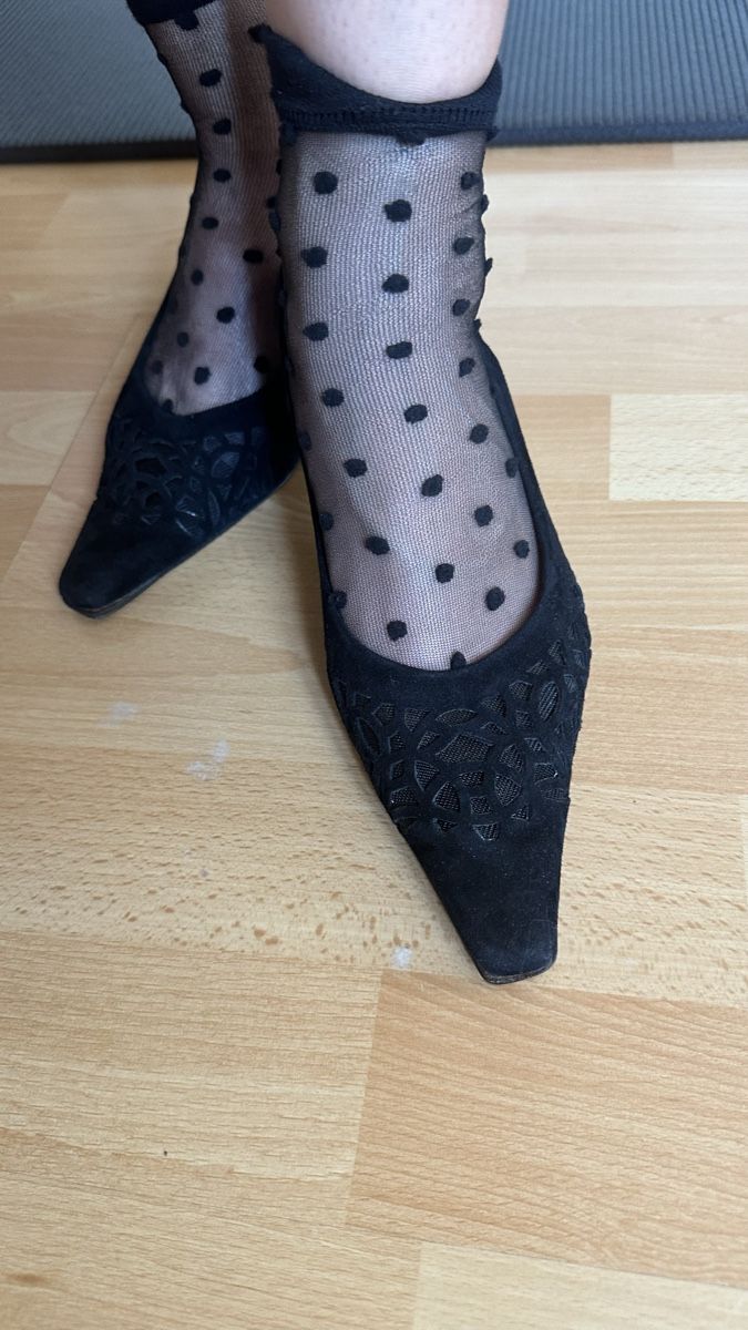 Kaiser Scarpe da donna: Peter Kaiser Pumps Leder / Escarpins noir Gr. 37 – Usato da Vuippens venduto da ale_6gkb 4