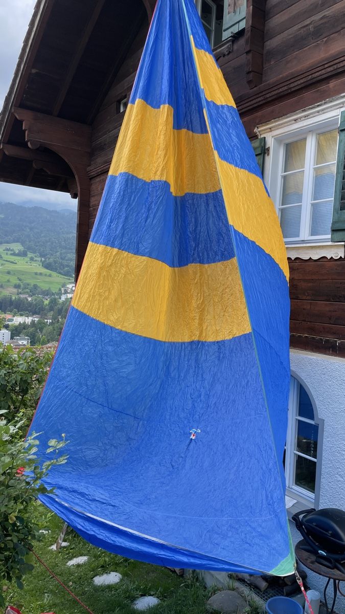 Altro: TOP: Spinaker-Segel blau gelb ca. 7m x 3m – Usato da Kriens venduto da Mikyy