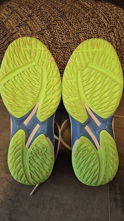 Asics Scarpe da uomo: ASICS Beyond FF Hallenschuhe  Gr. 42.5 – Usato da Laufen venduto da denisest777 2