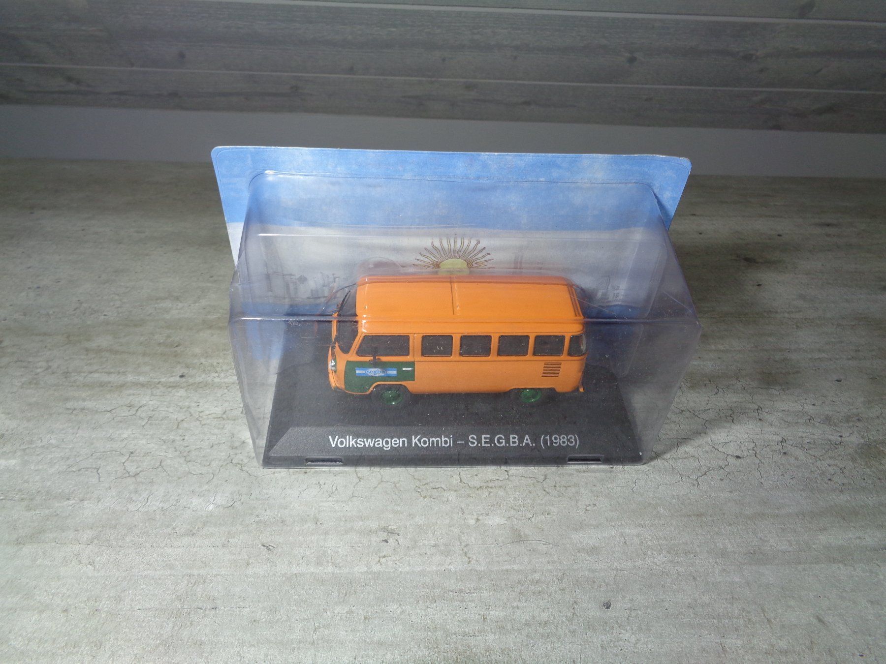 Volkswagen Modellautos: Salvat 1:43 VW Kombi 1983 – Neu und originalverpackt aus Reconvilier von rallycar 4