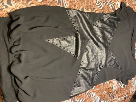 Chic Abito con stella in similpelle - Taglia S/M-chic