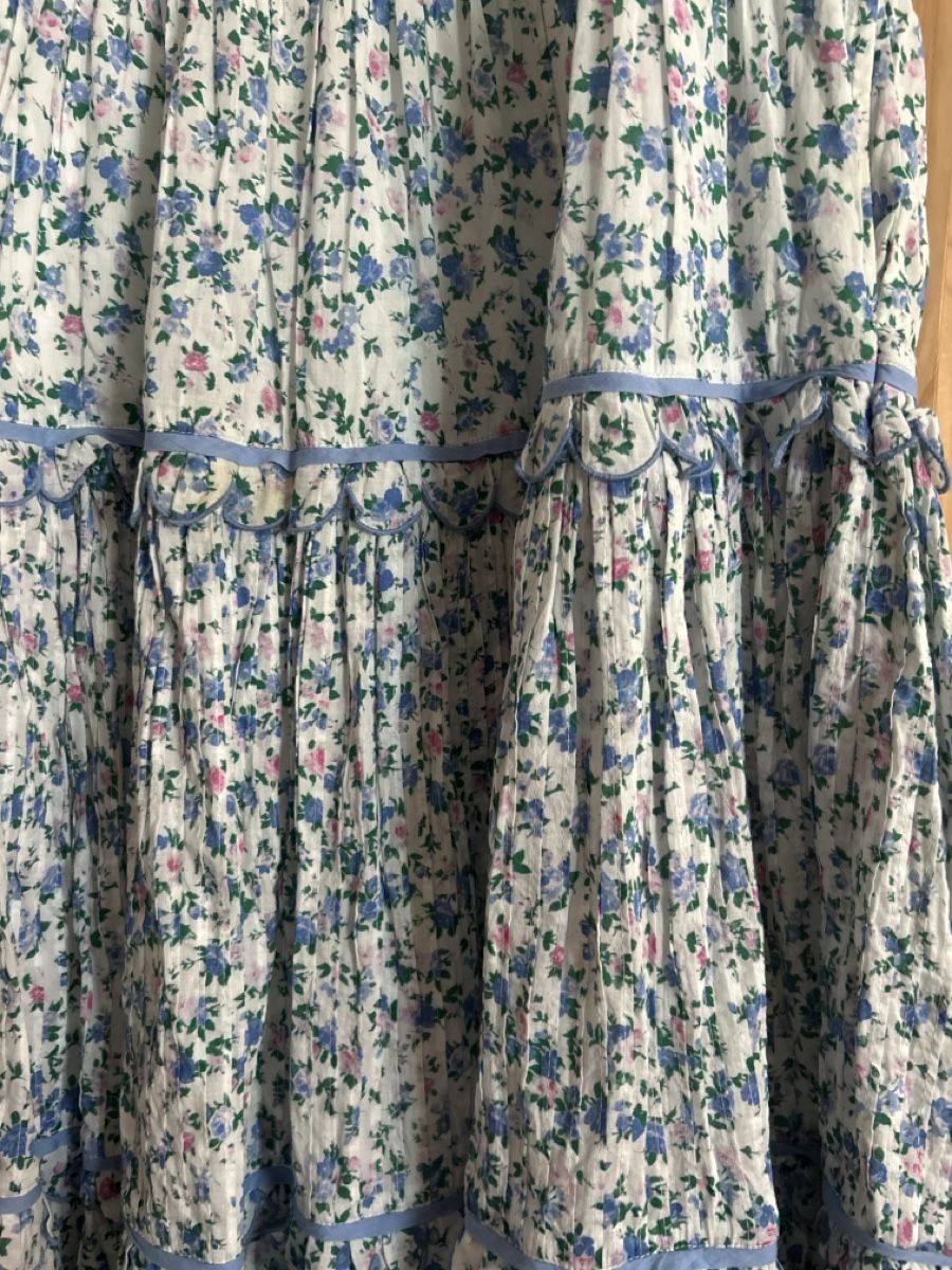 Vestiti: Kleid LoveShackFancy Blumenmuster Grösse S neuwertig – Nuovo (secondo la descrizione) da Zürich venduto da jos_q8hp 1