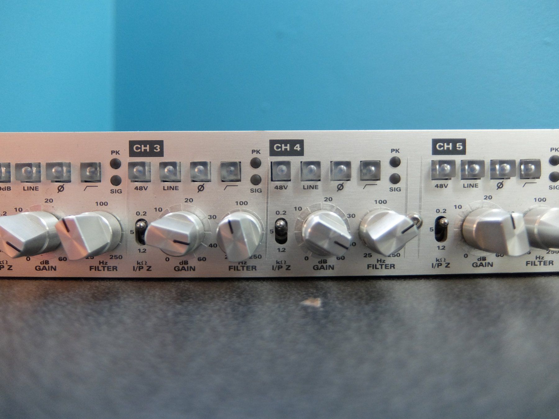 Verstärker: Audient ASP008 - 8ch variable impedance mic pre – Gebraucht aus St. Gallen von qflm 4