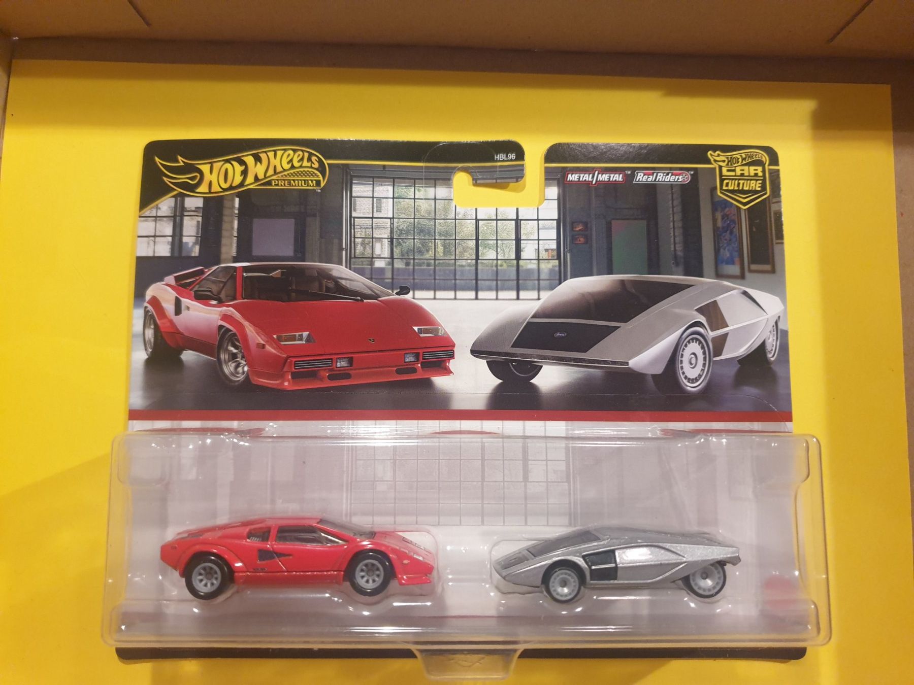 Hot Wheels Modellini d'auto: Hot Wheels 2er Premium Pack – Nuovo e nell'imballaggio originale da Oftringen venduto da Rotor