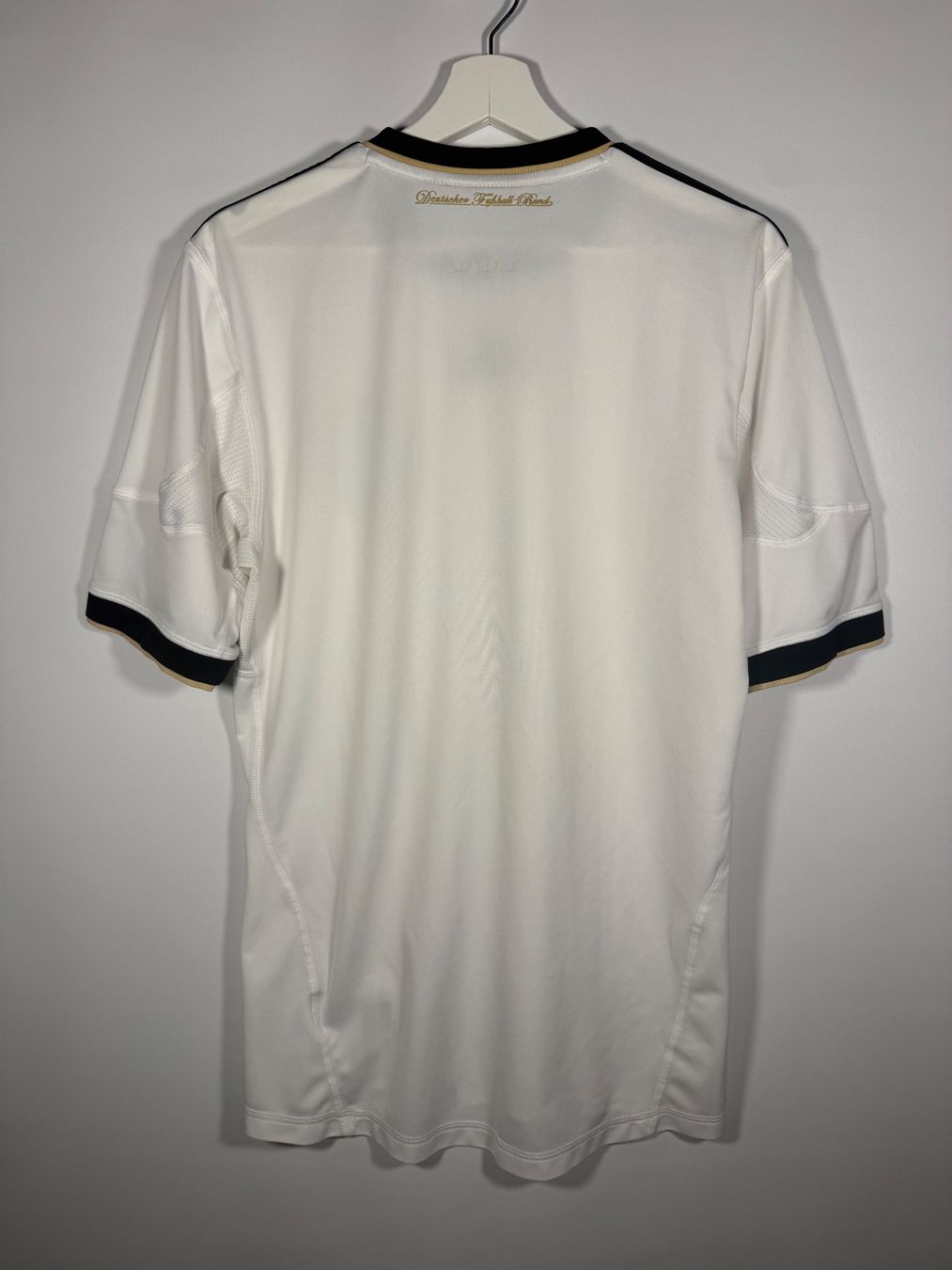 Adidas Canottiere & Pantaloni: Deutschland Adidas Trikot M – Usato da Mühledorf BE venduto da ericgrunder_12 2