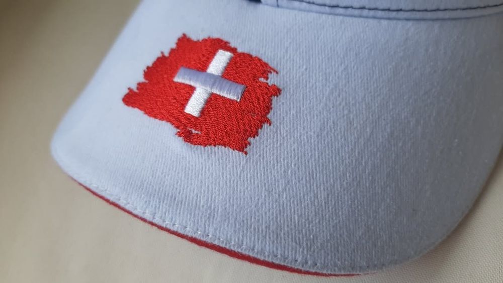 Copricapi, berretti & cappellini: Casquettes 3D en édition limitée – Nuovo (secondo la descrizione) da Genève venduto da ama_j8kr 5