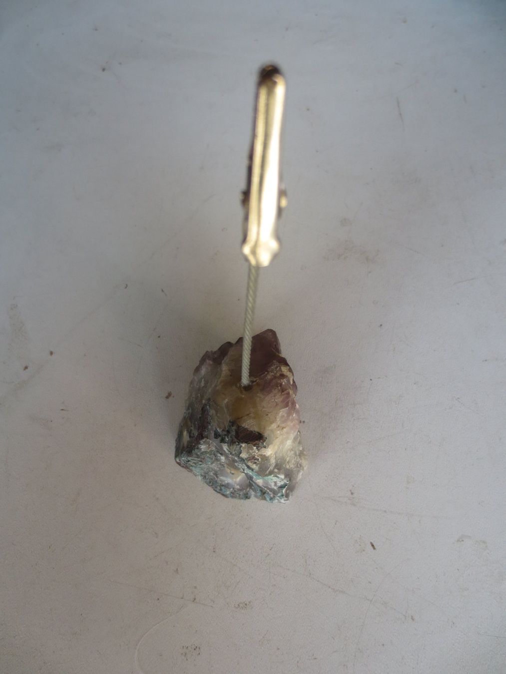 Mineralien & Heilsteine: Postkartenhalter auf Amethyst – Gebraucht aus Weier im Emmental von waefler03 2