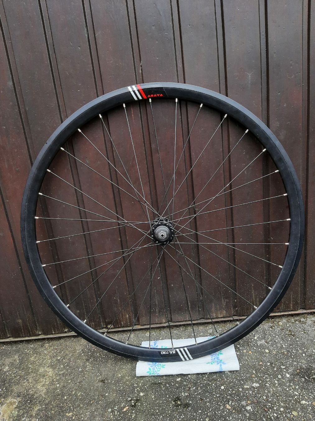 Pneumatici & Ruote complete: Ruota bici Araya 28" - MARIN – Usato da Fribourg venduto da jo8_7y8z 4
