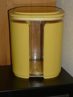 TUPPERWARE 1,5 L.