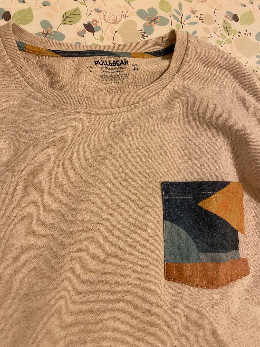 Pull&Bear Pullover & Sweatshirts: SWEATSHIRT PULL&BEAR GR.L 40 – Gebraucht aus chiasso von Wulli 1
