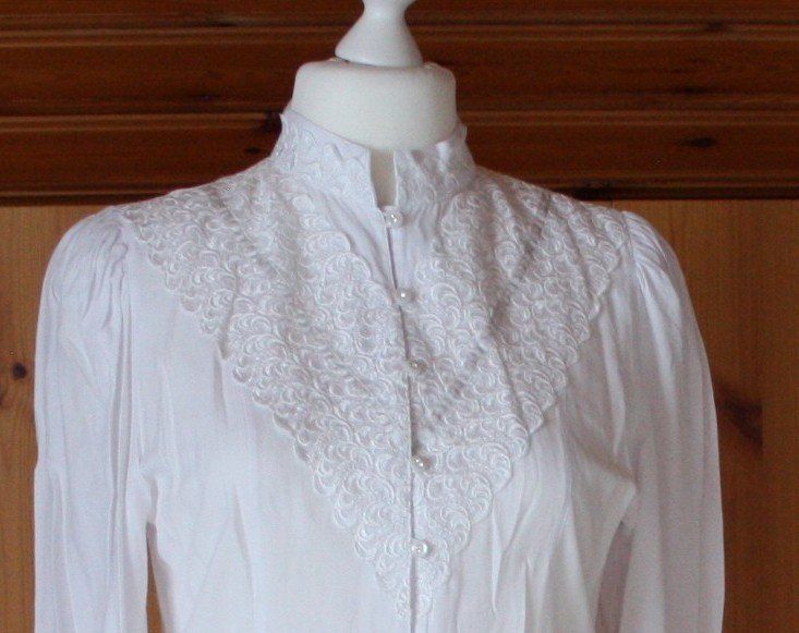 Camicette: Bluse mit Spitze PARK LANE weiss Gr. 44 – Usato da Flüelen venduto da Diversicum-Vintage 1