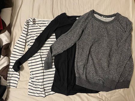 Pull/tops/t-shirt de grossesse/allaitement