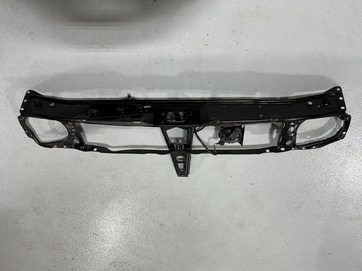 VW Tutti pezzi di ricambio auto: VW Golf 2 Schlossträger – Usato da Niederhasli venduto da Ajlina1212 1