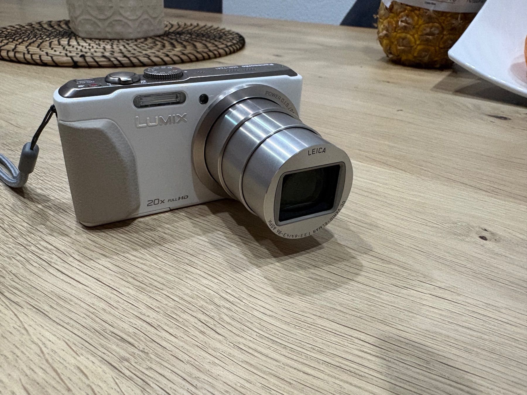 Panasonic Fotocamera: Panasonic Lumix DMC - TZ41 Digitalkamera – Usato da Lausen venduto da sen_jm7c 7