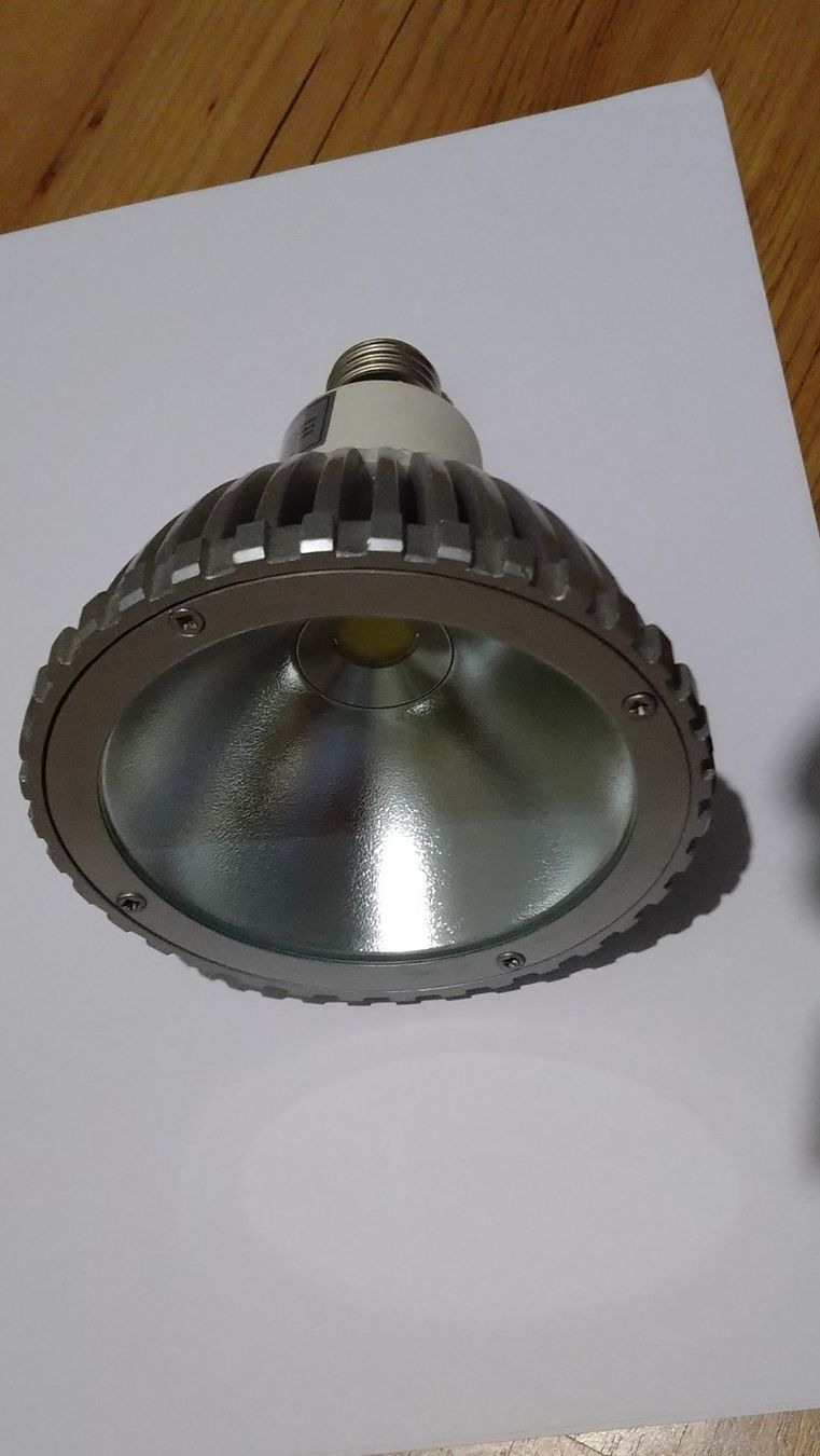 Lampade: LED Spotlight Par38 LED 15Watt – Usato da Gelterkinden venduto da martinom