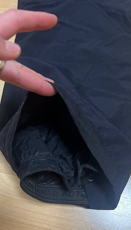 Pantaloni: Ski- oder Snowboardhose, goretex, 38 – Usato da Effretikon venduto da Manuelita7 4