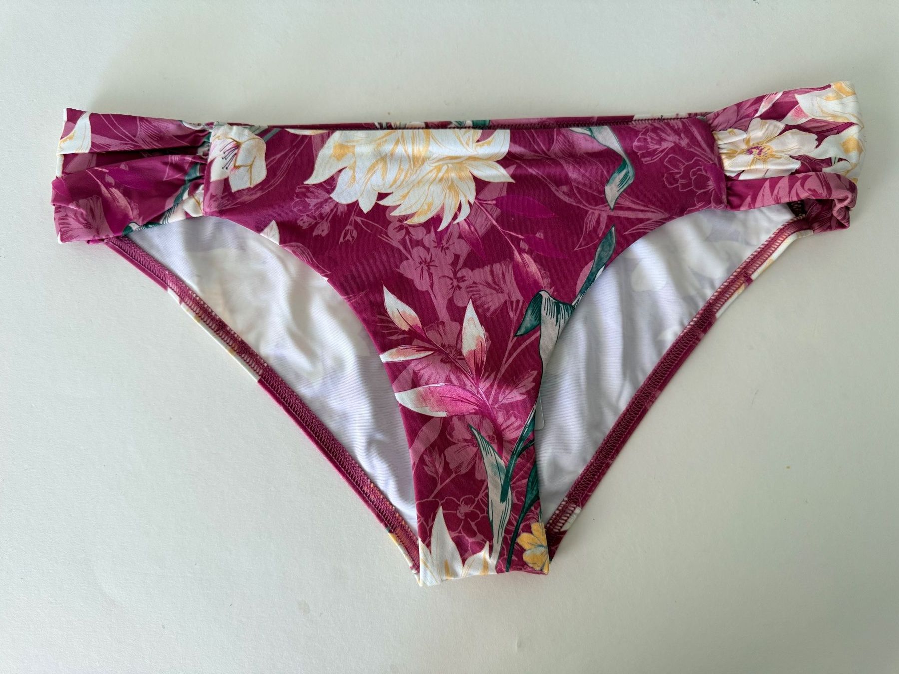 Triumph Maillots de bain & Bikinis: TRIUMPH, Bikini Mini BOTANICAL LEAF, Grösse 40, Rosa/Blumen – Neuf avec emballage d'origine à Rudolfstetten par gst_g7xl
