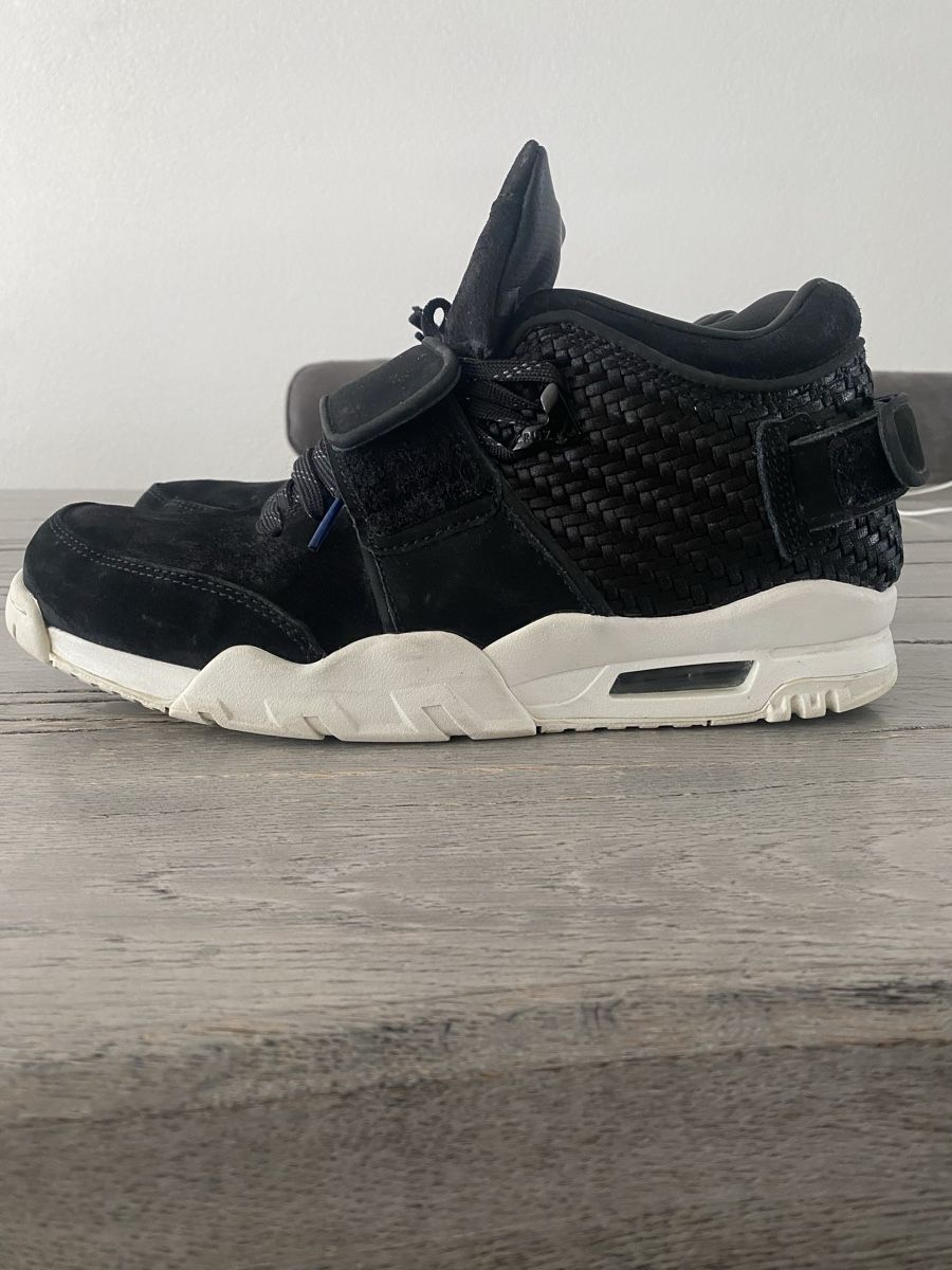 Nike Scarpe da uomo: Nike Air Cruz Black – Usato da Volketswil venduto da 9394 3
