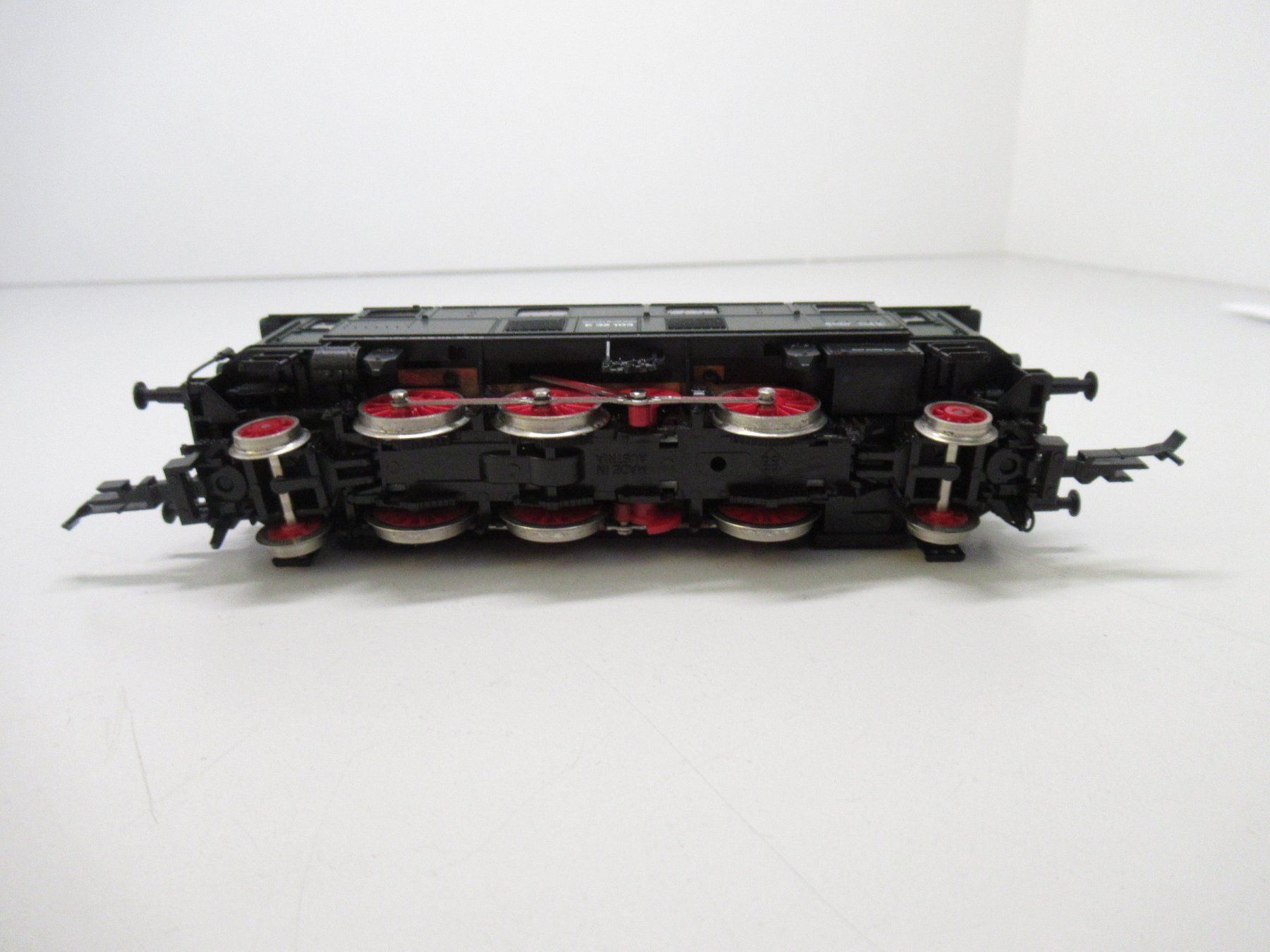 Roco Modellini di ferrovie: Roco 04145S E-Lok E 32 Deutsche Bahn Elektro DC Analog H0 – Usato da Basel venduto da mhmarken 5