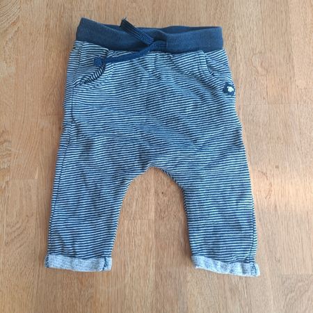 Hose Grösse 68