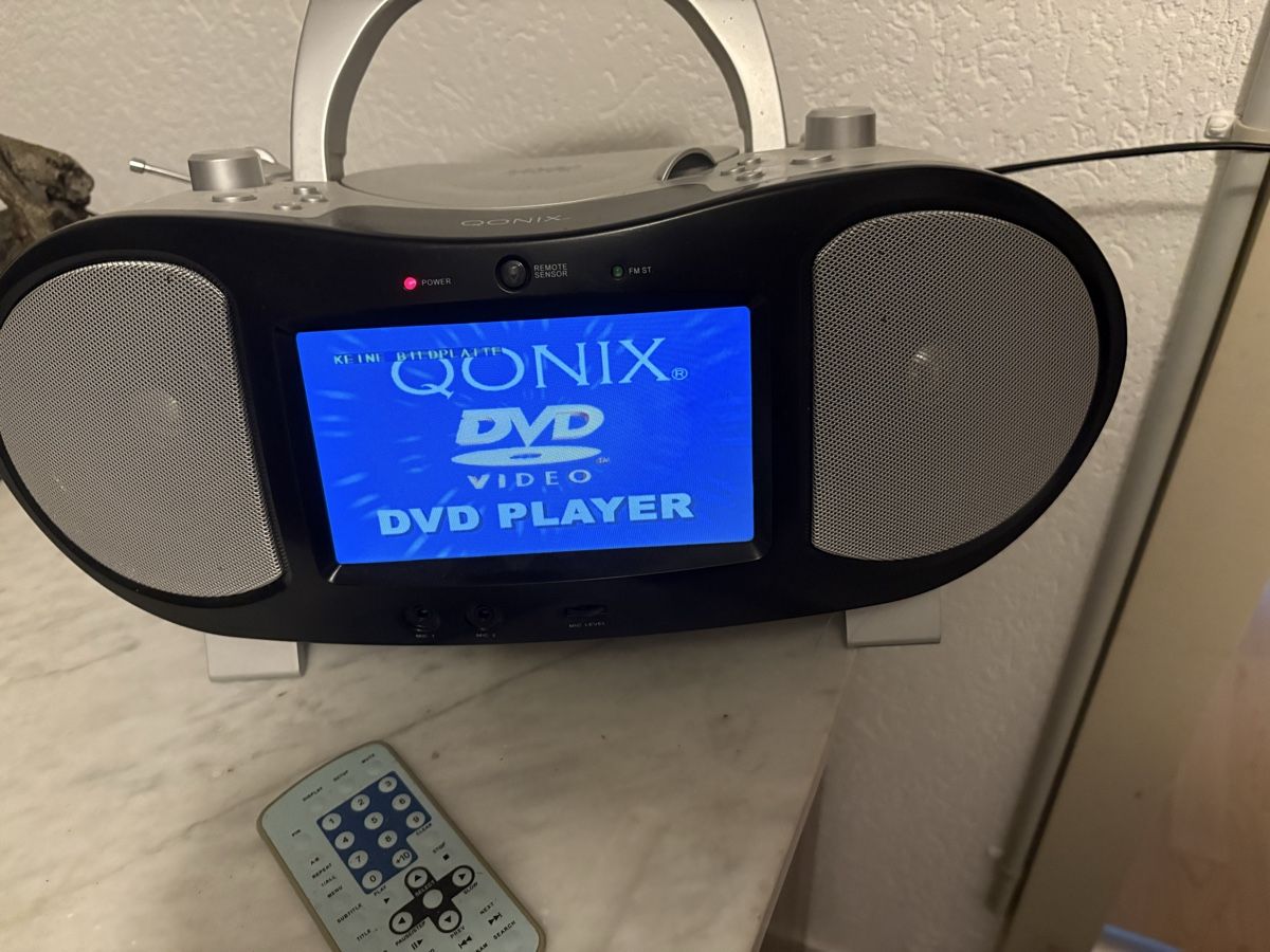 Multimediaplayer & Streamer: QONIX dvd/cd player  – Gebraucht aus Herzogenbuchsee von warrior77