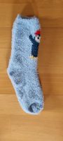Flauschige Socke mit Pinguin Motiv - Grösse 31-34 neu!