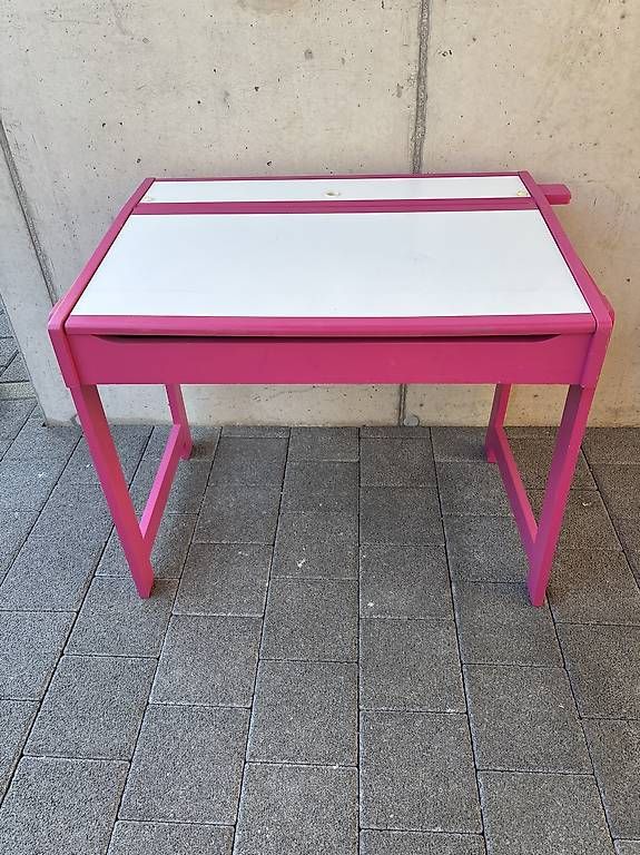 Schreibtische: Pult - Kinderpult – Gebraucht aus Zofingen von Punctum