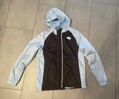 Neue Regenjacke