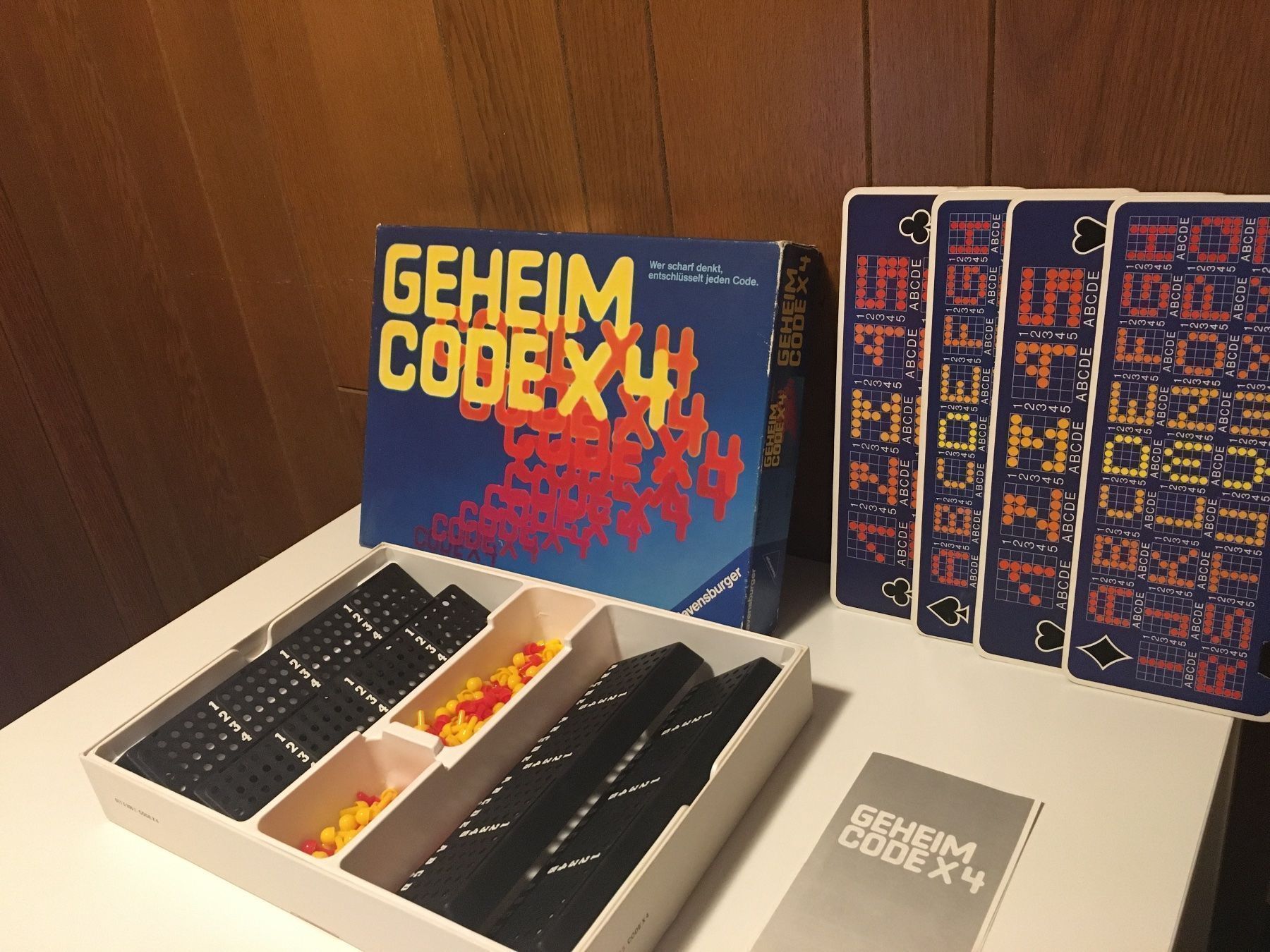 Ravensburger Giochi: Geheim Code X4 - Spiel von Ravensburger - 1978 – Usato da Andwil SG venduto da Rainboli