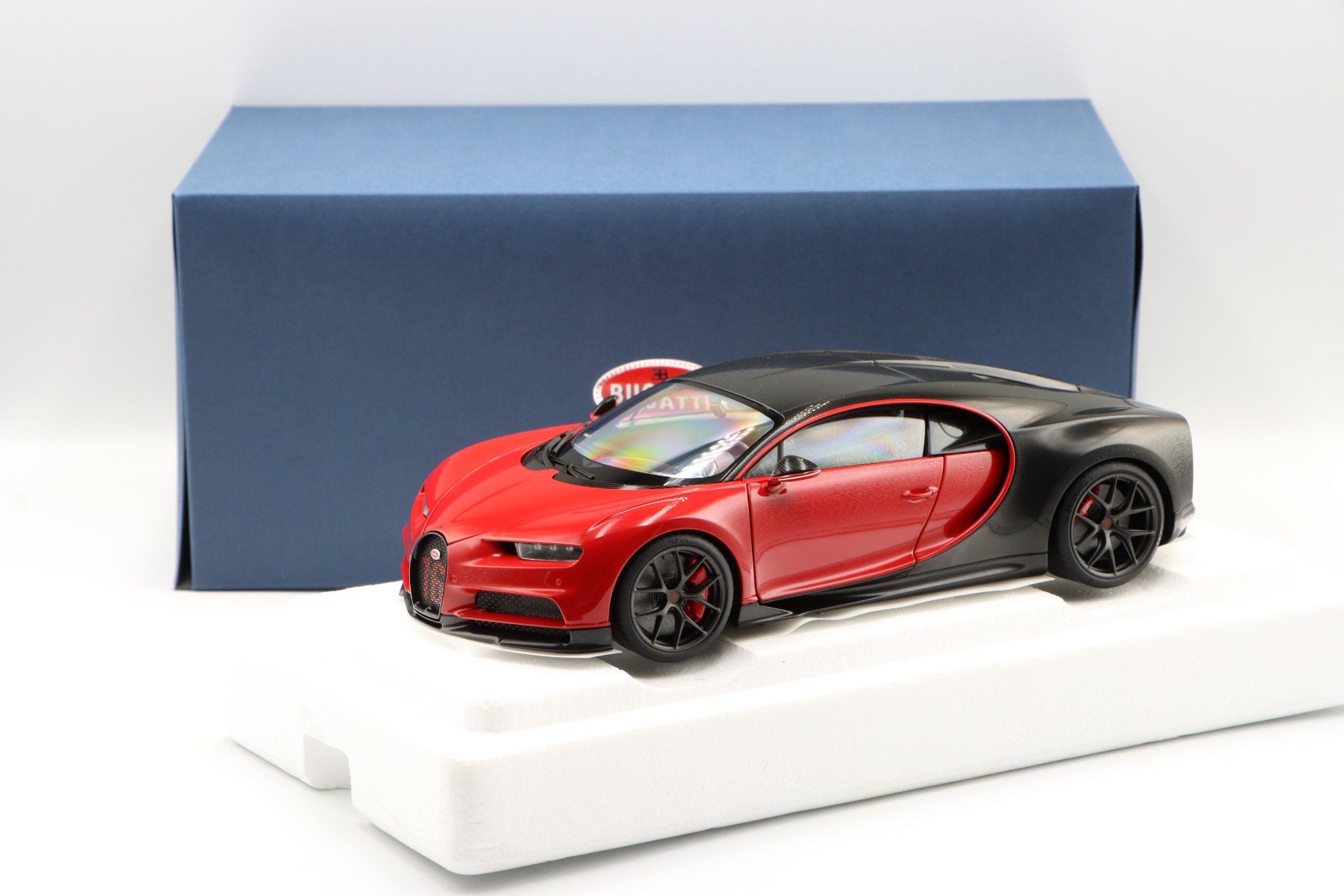Bugatti Modellini d'auto: Bugatti Chiron Sport 2019 1:18 AutoArt – Nuovo e nell'imballaggio originale da Bühl b.Aarberg venduto da modelldiecast