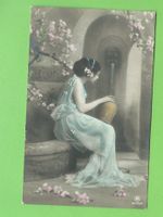 Antike Postkarte, Dame mit Krug, um 1910 🌸